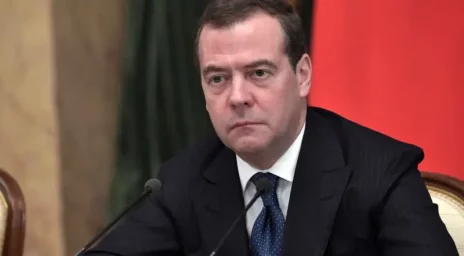 «Надо установить уголовную ответственность для иноагентов»: Медведев прокомментировал события в Тбил «Надо установить уголовную ответственность для иноагентов»: Медведев прокомментировал события в Тбил
