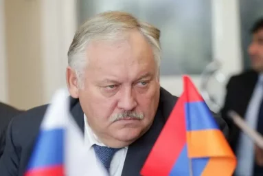 &laquo;Какие-то глупые вопросы задаёте&raquo;: Константин Затулин исключил обращение за помощью к ОДКБ из-за вто
