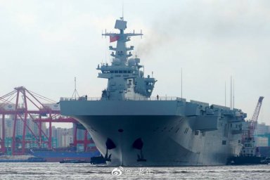 В Китае показали изображение новейшего вертолётоносца Type 075 LHD Guangxi В Китае показали изображение новейшего вертолётоносца Type 075 LHD Guangxi