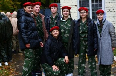 В Подмосковье прошла военно-патриотическая игра &laquo;Девушки в погонах&raquo;