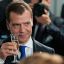 Наступает эра региональных валют - Медведев рассказал о падении доллара