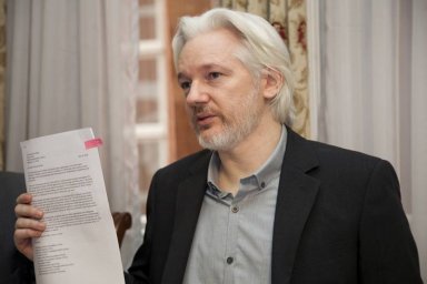 Великобритания готова экстрадировать Джулиана Ассанжа в США Великобритания готова экстрадировать Джулиана Ассанжа в США