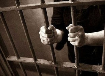 Мигрантам с судимостью могут навсегда закрыть путь в Россию