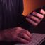 Мошенники от имени знакомых просят записать голос за героев СВО и крадут данные