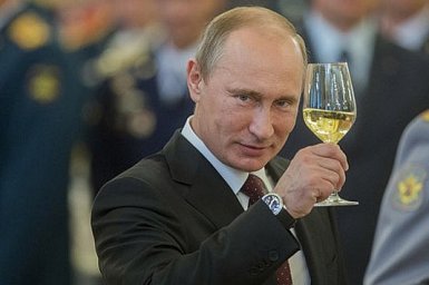 Путин заявил о позитивных сдвигах в российско-украинских переговорах Путин заявил о позитивных сдвигах в российско-украинских переговорах