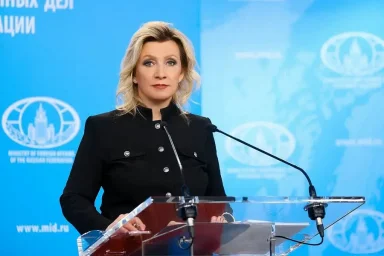 Захарова: план «коалиции желающих» по размещению военного контингента на Украине безумен Захарова: план «коалиции желающих» по размещению военного контингента на Украине безумен