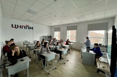На Камчатке с родителями школьников обсудили роль семьи в патриотическом воспитании детей На Камчатке с родителями школьников обсудили роль семьи в патриотическом воспитании детей