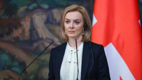 &laquo;Девушка немного не в себе&raquo;: британцы согласились с Путиным насчет Трасс