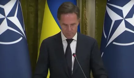 Рютте заявил, что НАТО продолжит наращивать военное присутствие на границах РФ и оказывать помощь Ки Рютте заявил, что НАТО продолжит наращивать военное присутствие на границах РФ и оказывать помощь Ки