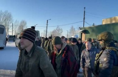 Минобороны сообщило о возвращении из украинского плена очередной группы российских военнослужащих Минобороны сообщило о возвращении из украинского плена очередной группы российских военнослужащих