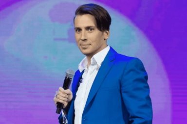 Максим Галкин* не смог снять с себя клеймо иноагента Максим Галкин* не смог снять с себя клеймо иноагента