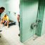 Фото курящих в раздевалке Роналдо и Роберто Карлоса вызвало восхищение в сети