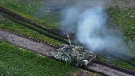 Новейшие танки Т-90М «Прорыв» активно работают на передовой украинского фронта Новейшие танки Т-90М «Прорыв» активно работают на передовой украинского фронта