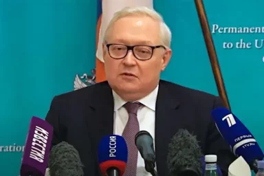 Рябков: политика Запада в отношении украинского конфликта заставляет РФ пересмотреть ядерную доктрин
