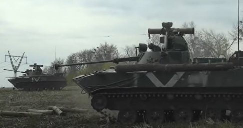 Сообщается о прорыве обороны противника в районе села Долгенькое на Изюмско-Славянском направлении Сообщается о прорыве обороны противника в районе села Долгенькое на Изюмско-Славянском направлении