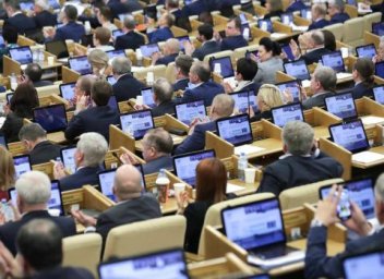 Чиновников намерены жестче штрафовать за хамство