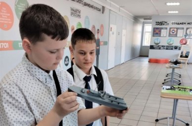 В фестивале &laquo;Корабли Победы&raquo; в Калининградской области приняли участие около 100 учеников инженерных