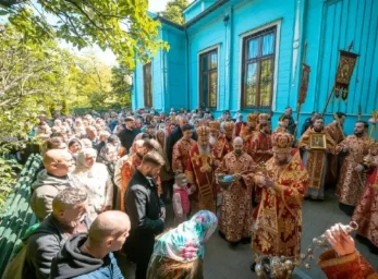 На Украине хотят запретить прихожанам УПЦ молиться даже в частных домах На Украине хотят запретить прихожанам УПЦ молиться даже в частных домах