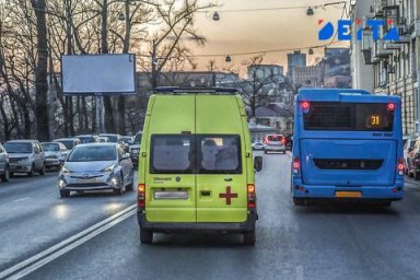 "Нагрузка увеличивается, а зарплата нет": ещё один город Приморья рискует остаться без скорой помощи