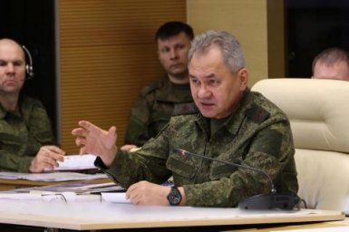 «Кончайте тут дурака валять!»: Шойгу разнес главного конструктора завода ВПК «Кончайте тут дурака валять!»: Шойгу разнес главного конструктора завода ВПК