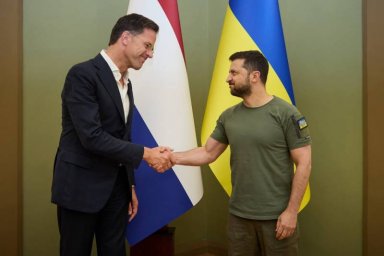 Зеленский назвал обещанную Нидерландами военную помощь «неприятным сюрпризом» для российской армии Зеленский назвал обещанную Нидерландами военную помощь «неприятным сюрпризом» для российской армии