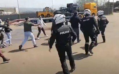 Рабочие греческого порта Салоники попытались помешать отправке вооружений на Украину Рабочие греческого порта Салоники попытались помешать отправке вооружений на Украину