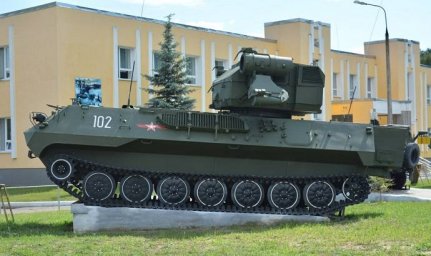 КДХР-1Н «Даль» на постаменте в качестве памятника. Источник iohotnik.ru