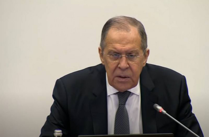 Лавров прибыл в Китай для встречи с главой китайского МИД и для участия в конференции по Афганистану