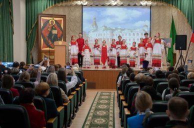 В Хабаровском крае обсудили роль семьи в духовно-нравственном воспитании детей В Хабаровском крае обсудили роль семьи в духовно-нравственном воспитании детей