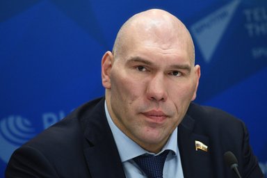 Валуев отреагировал на слова Познера о заслуженном наказании России за допинг Валуев отреагировал на слова Познера о заслуженном наказании России за допинг