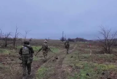 Освободив село Сторожевое, ВС РФ начали штурм Нескучного в районе Великой Новосёлки Освободив село Сторожевое, ВС РФ начали штурм Нескучного в районе Великой Новосёлки