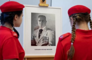 В столице стартовала школьная мобильная фотовыставка &laquo;Страна Героев. Герои Страны&raquo;