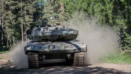 Министр обороны Швеции: Стокгольм присоединиться к поставкам танков Украине, но только после положит Министр обороны Швеции: Стокгольм присоединиться к поставкам танков Украине, но только после положит
