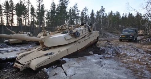 «Abrams может стать проблемой для ВСУ»: в зарубежной прессе назвали американский танк прихотливой ма «Abrams может стать проблемой для ВСУ»: в зарубежной прессе назвали американский танк прихотливой ма