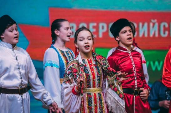 В &laquo;Океане&raquo; проходит программа &laquo;Фестиваль народного творчества&raquo;