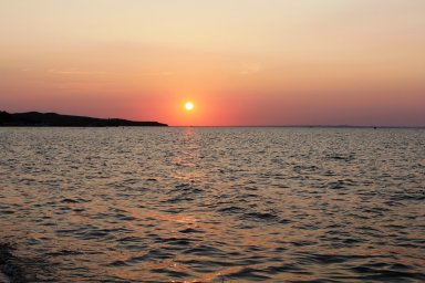 Украинские ракеты попали в корабли в Азовском море