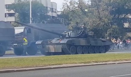 Польша вышла на второе место среди всех стран по объёму «военной помощи» Украине Польша вышла на второе место среди всех стран по объёму «военной помощи» Украине