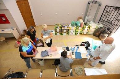 В «Артеке» проходит сбор гуманитарной помощи жителям ДНР, ЛНР, Херсонской и Запорожской областей В «Артеке» проходит сбор гуманитарной помощи жителям ДНР, ЛНР, Херсонской и Запорожской областей