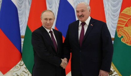 Президент РБ на встрече с президентом России: Никак нельзя повторять ошибок, допущенных после распад