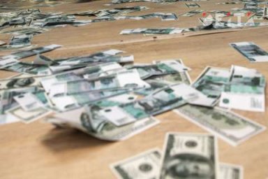 ФСС получит от кабмина более 76 млрд рублей на выплаты по больничным