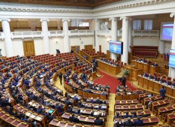 Чиновники вернули себе индексацию зарплат Чиновники вернули себе индексацию зарплат