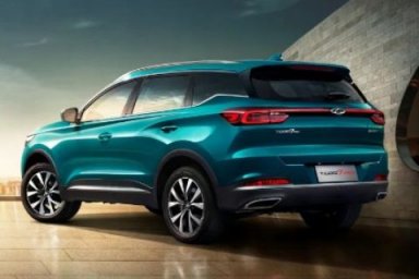 Самый популярный китайский автомобиль подорожал на 160% Самый популярный китайский автомобиль подорожал на 160%