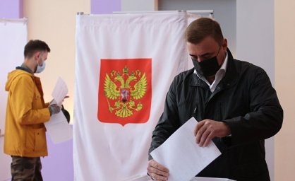 NRK (Норвегия): вся жизнь 18-летнего Александра прошла при Путине у власти NRK (Норвегия): вся жизнь 18-летнего Александра прошла при Путине у власти