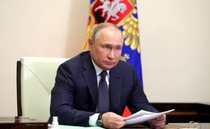 Новый указ Путина переводит расчёты за покупку и лизинг самолётов на российский рубль