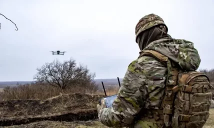 &laquo;Они уязвимы для РЭБ&raquo;: военный эксперт США раскритиковал идею ВСУ заменять артиллерию дронами