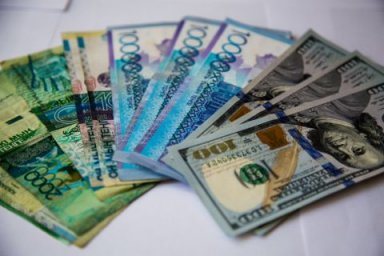 Банки Армении, Казахстана и Гонконга вставляют палки в колеса России Банки Армении, Казахстана и Гонконга вставляют палки в колеса России