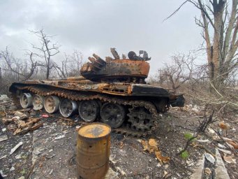 Подразделения НМ ДНР при поддержке ВС России выбили противника с укрепрайона на подступах к Нью-Йорк Подразделения НМ ДНР при поддержке ВС России выбили противника с укрепрайона на подступах к Нью-Йорк