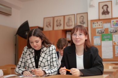 В воссоединенных регионах 2513 одиннадцатиклассников получили золотые и серебряные медали В воссоединенных регионах 2513 одиннадцатиклассников получили золотые и серебряные медали