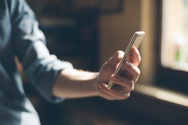 Tele2 и «Связной» продвигают eSIM Tele2 и «Связной» продвигают eSIM