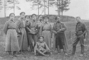 Как украинские националисты начали воевать с Россией Как украинские националисты начали воевать с Россией